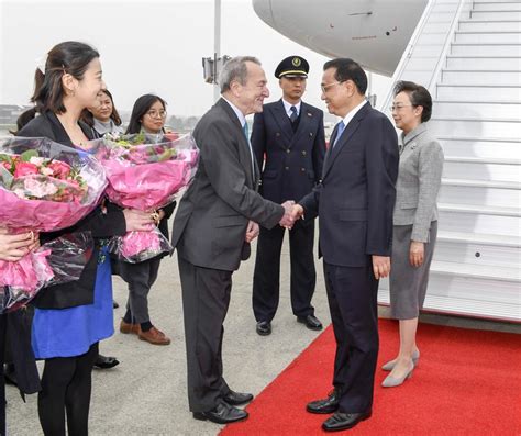 Chinese premier arrives in Brussels for China-EU leaders' meeting - Xinhua | English.news.cn