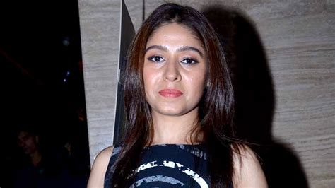 Sunidhi Chauhan: "I thought I'd get BEST SINGER award for 'Dhoom Machale' but..." - Bollywood ...