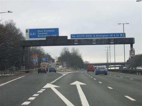 File:M5 Motorway Junction 1 Exit Slip-Road - Geograph - 1147291.jpg ...