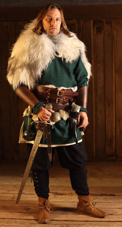 Sigurd Mens Complete Viking Costume order online with larp-fashion.co ...