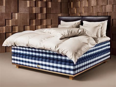 VIVIDUS® double bed By Hästens