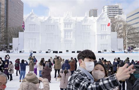 Sapporo Snow Festival opens for 1st time in 3 yrs with 160 sculptures