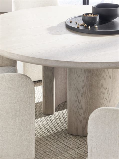 Form Round Dining Table - Avenue Design Canada