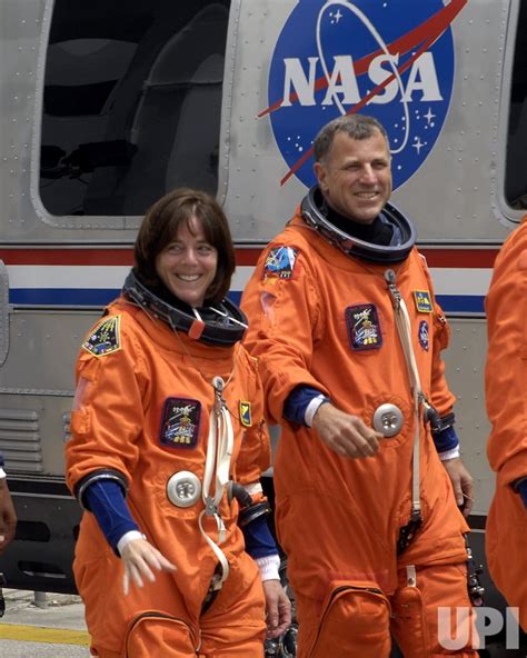 Photo: NASA'S SHUTTLE ENDEAVOUR'S CREW PREPARES FOR LAUNCH AT KENNEDY SPACE CENTER ...