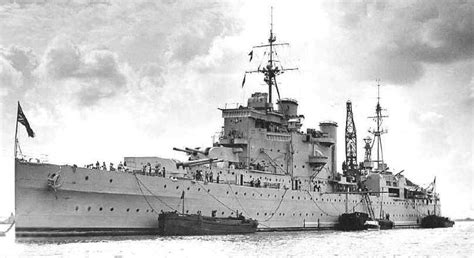 HMS London was a County-class heavy cruiser of the British Royal Navy, 1943. | Royal navy ships ...