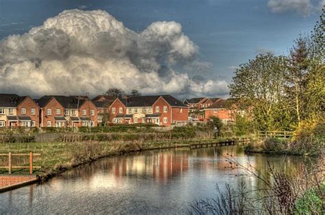 Droitwich Canal near Impney Green, Droitwich Spa, Worcestershire ...