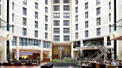 Hotel Near Gatwick Airport - Trip to Airport