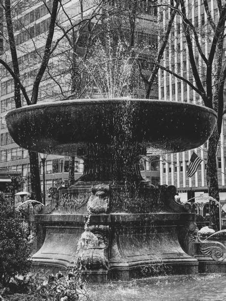 140+ Bryant Park Fountain Stock Photos, Pictures & Royalty-Free Images - iStock