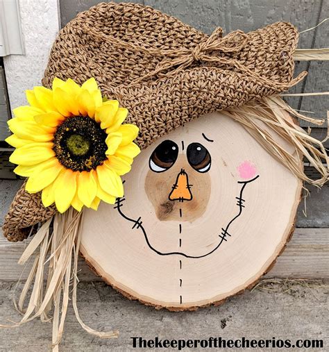 Wood Slice Scarecrow - The Keeper of the Cheerios in 2023 | Halloween ...