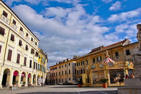 Sarzana - Be Full Vlog Frame Store