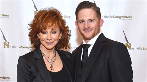 Reba McEntire's Kids & Family: 5 Fast Facts You Need to know