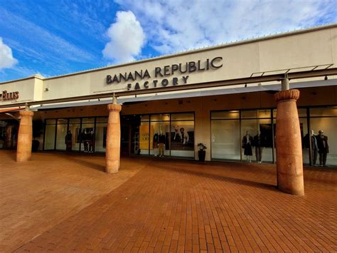 BANANA REPUBLIC FACTORY STORE - Updated August 2024 - 57 Photos & 77 ...