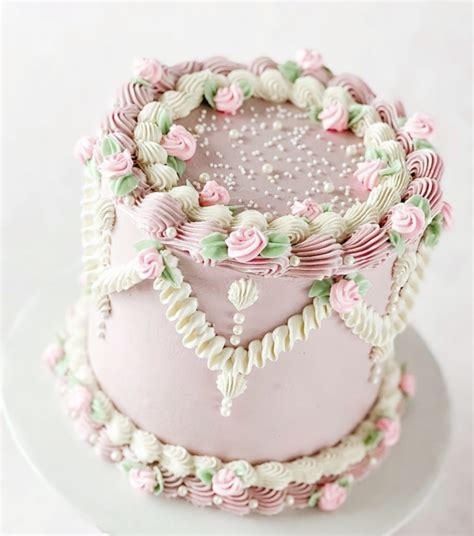 15 Amazing Vintage Cakes You Will Love - Find Your Cake Inspiration