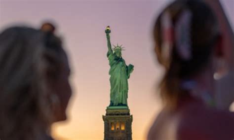 New York Statue of Liberty at Sunset Cruise | Do Something Different