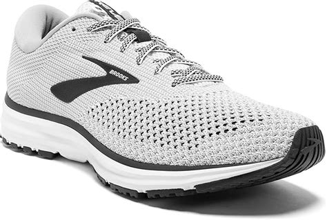 9 Best Cheap Running Shoes (2023 Reviews)