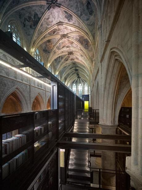 A Church Turned Into A Bookstore | Architecture - Paperblog