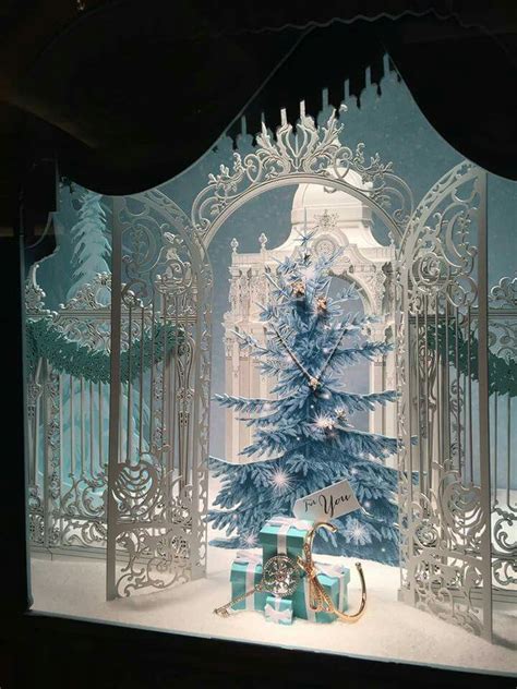 401 best Holiday windows images on Pinterest | Christmas windows ...