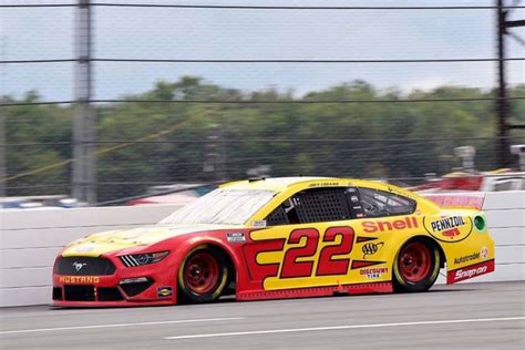 Pin de Theresa Hawes en Joey "Logo" Logano 22