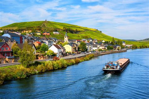 Your 2022 guide to Moselle Valley Wine region | Winetourism.com