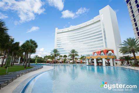 Hard Rock Hotel & Casino Biloxi - The Platinum Queen Gulf View Room at ...