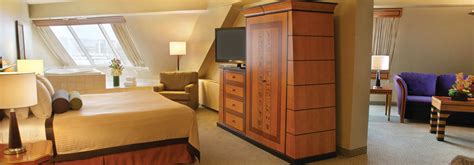 Las Vegas Luxor 1 Bedroom Suite Deals