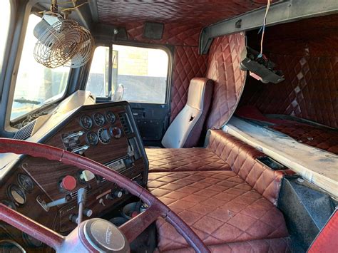 Pin by Dustin Arenivar on Cabover | Semi trucks interior, Big rig ...