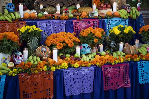 How to build a Día de Muertos altar - Los Angeles Times