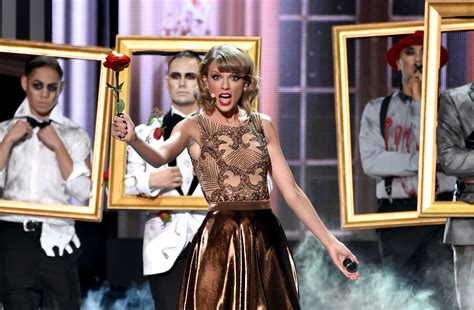 Watch Taylor Swift's Theatrical 'Blank Space' Live Debut at AMAs ...