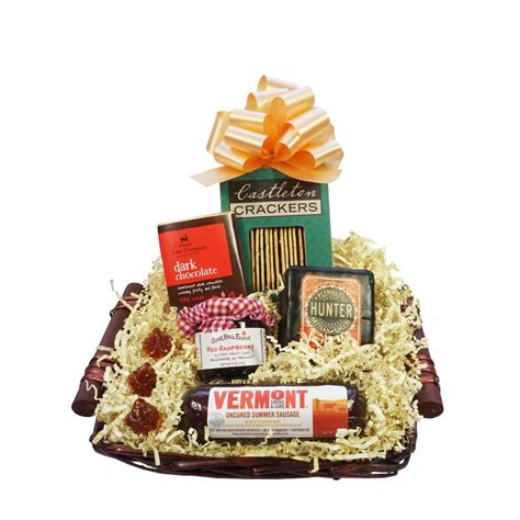 Gourmet Food Basket Gourmet Food Basket, Summer Sausage, Artisan Cheese, Dark Chocolate Bar ...