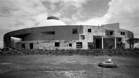 Vidhan Bhavan State Assembly in Bhopal / Charles Correa | ArchEyes