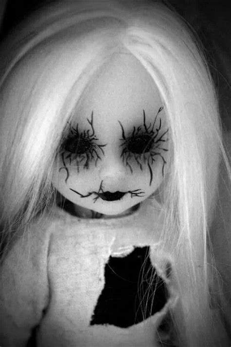 Risultati immagini per cracked porcelain dolls Scary Doll Costume, Scary Dolls, Halloween Makeup ...