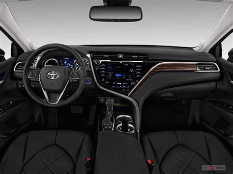 2018 Toyota Camry Hybrid: 71 Interior Photos | U.S. News