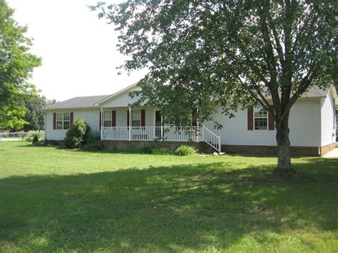 1310 Horseshoe Dr, Lewisburg, TN 37091 | MLS# 1762878 | Redfin