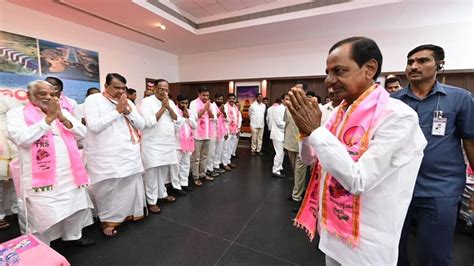 TRS 2.0: KCR renames party Bharat Rashtra Samithi at 'auspicious time ...