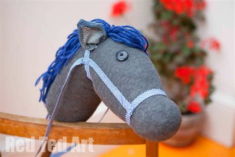 How to make a DIY Hobby Horse - Red Ted Art - Kids Crafts