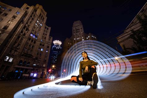 Tube Light Painting Portraits - by Gunnar Heilmann