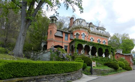 Harry Packer Mansion - Attractions - D&L - Delaware & Lehigh