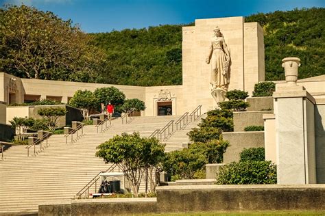 Punchbowl Hawaii Memorial Tours by Pearl Harbor Tours