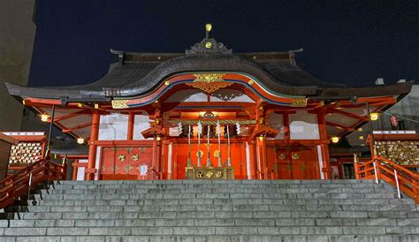 Hanazono Shrine in Shinjuku - Japan by web