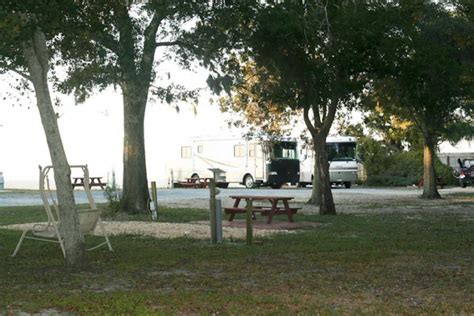 Fort Morgan rv park with benches