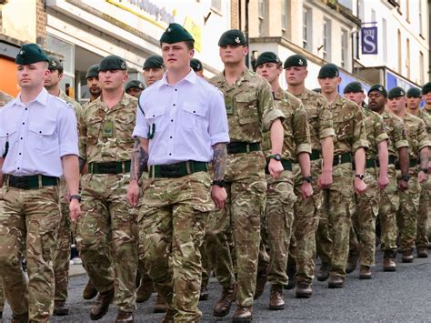 British Army 🇬🇧 on Twitter: "1st Battalion @RiflesRegiment have paraded ...