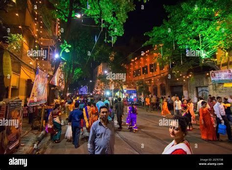 KOLKATA , INDIA - OCTOBER 18, 2015 : Night image of decorated street of ...