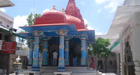 Brahma Temple Pushkar - Entry Fee, Visit Timings, Things To Do Pushkar