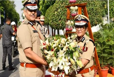 Nina Singh Becomes 1st Woman Appointed As CISF Chief, Anish Dayal New ...