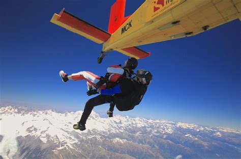 New Zealand's highest skydive 19,000ft Skydive Franz, Franz Josef ...