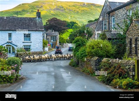 Barbon village hi-res stock photography and images - Alamy