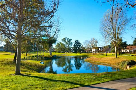 5 Best Golf Courses in Cypress TX: Cypress Golf Communities