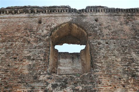 Tamilnadu Tourism: Attur Fort, Salem