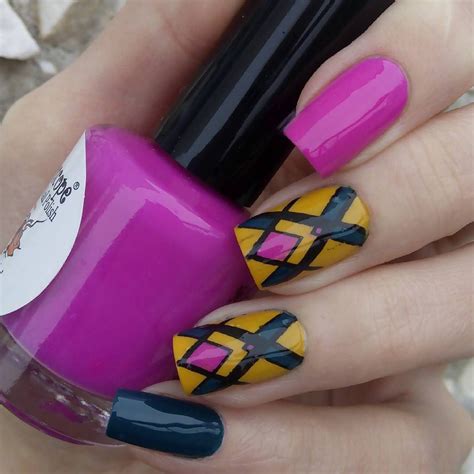 Holy shapes 03 Stamping Nail Art, Nail Art Designs, Holi, Nailart ...