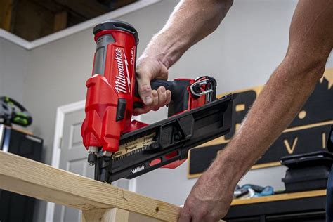 Milwaukee M18 Fuel Cordless 15-Gauge Finish Nailer Review, 60% OFF